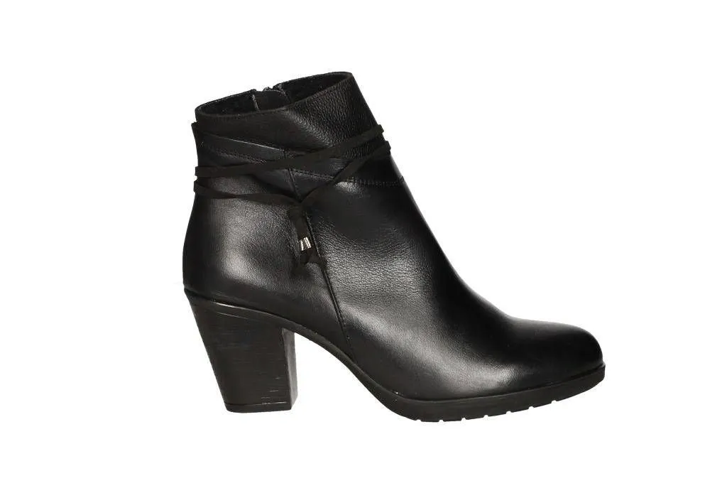 Botin Cremallera Piel Negro Cuerdas Cuello Piso Goma