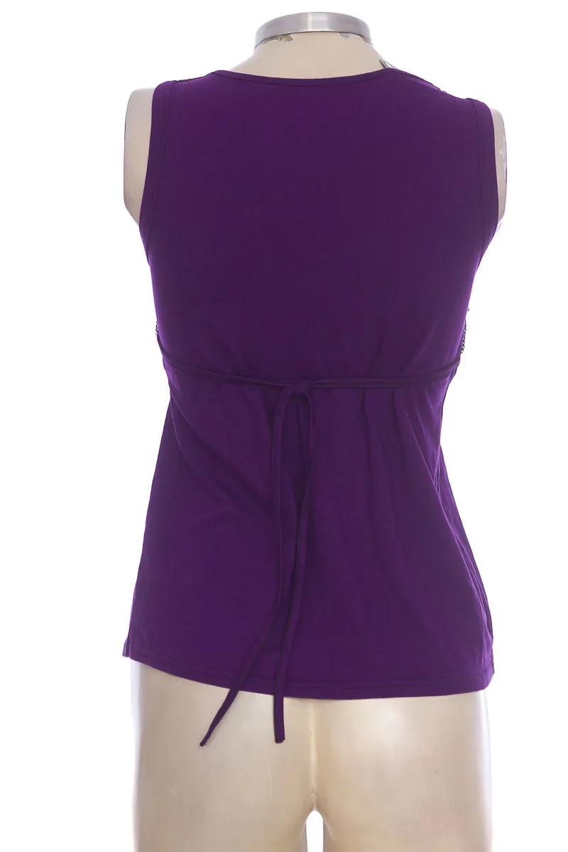 Top / Camiseta color Morado - Closeando